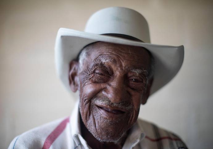 Los adultos son portadores de ese conocimiento adquirido con los años. Foto: Edwin Bustamante