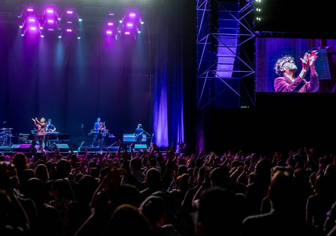  Un juego de luces acompaño el espectáculo. FOTO: JUAN ANTONIO SÁNCHEZ OCAMPO