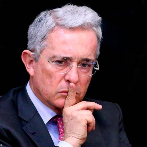 El expresidente Álvaro Uribe Vélez ha insistido en su inocencia en este caso. Ayer cuestionó a través de sus redes sociales que el periodista Coronell conociera el fallo antes de tiempo.<span class="mln_uppercase_mln"> </span><span class="mln_uppercase_mln">FOTO</span> <b><span class="mln_uppercase_mln">cortesía</span></b>