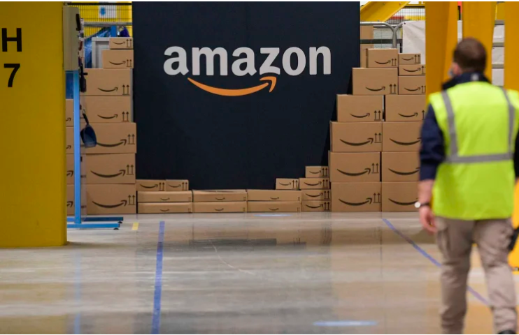 Para 2022, Amazon tenía 1,5 millones de trabajadores y ya eran 4,7% menos que en 2021. FOTO: GETTY. 