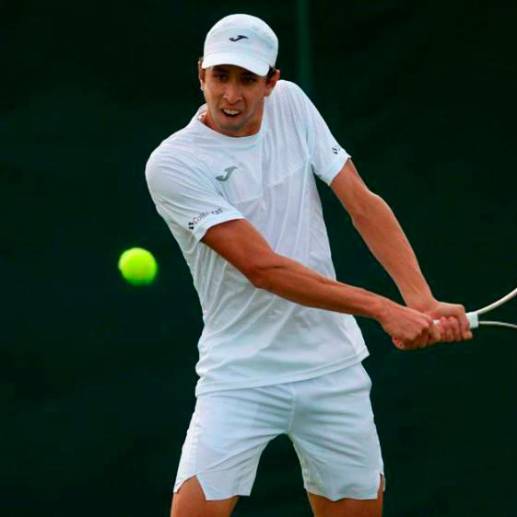El tenista colombiano ocupa el puesto 89 en el ranking de la ATP. En noviembre de 2022 llegó a la casilla 67, la mejor posición en su carrera. FOTO: FEDECOLTENIS