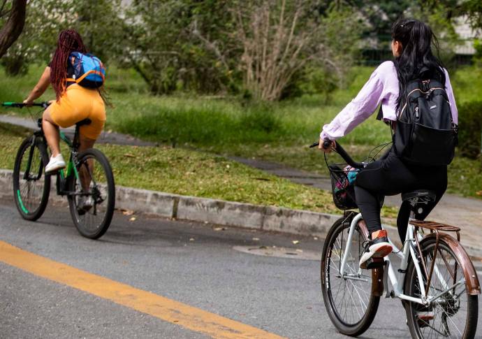 En países como Irán aún se les prohibe usarlas, en Colombia cada vez más son mas comunes. Foto: Manuel Saldarriaga Quintero.