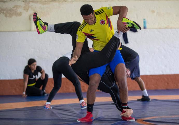 En la concentración están trabajando Julián Stiven Horta, Carlos Izquierdo, Tatiana y Jackeline Rentería, Carolina Castillo, Uber y Alexis Cuero, Oscar Tigreros y el Paisa Carlos Muñoz. Foto: Manuel Saldarriaga Quintero.