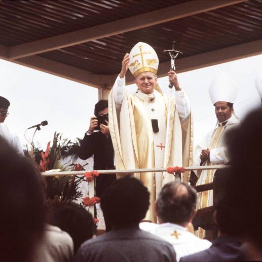 Visita del papa Juan Pablo II a Colombia en 1986. FOTO: ARCHIVO
