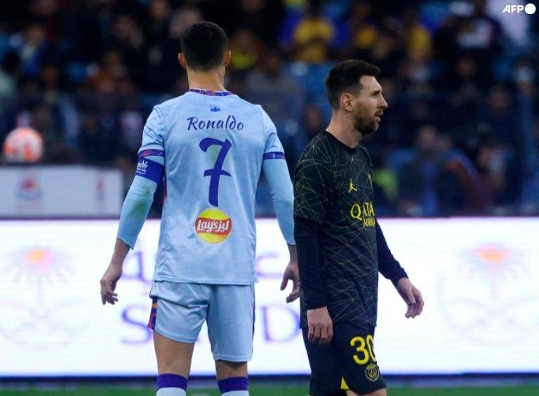 Cristiano Ronaldo y Messi se han enfrentado en 36 ocasiones por todas las competencias. Con 22 goles para el argentino y 21 para el portugués. FOTO AFP