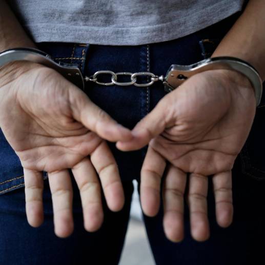 El hombre fue puesto a disposición de la Fiscalía por el delito de acto sexual agravado con menor de 14 años en concurso homogéneo. Imagen de referencia. FOTO: COLPRENSA
