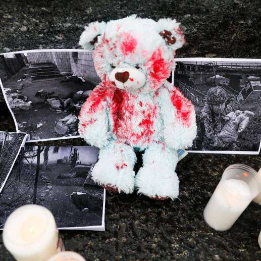 Vladimir Putin deberá responder por el traslado de menores de edad a Rusia. Los niños fueron sacados de sus familias en Ucrania. El Kremlin desestimó la orden mientras que otros países celebraron. <b><span class="mln_uppercase_mln"> </span></b>FOTO<b><span class="mln_uppercase_mln"> Getty</span></b>
