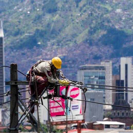 Pese lo dicho por el alcalde de Medellín, Daniel Quintero, entre los técnicos de EPM hay preocupación por las funciones que asumió el presidente este mes en materia de servicios públicos. <b><span class="mln_uppercase_mln"> </span></b>FOTO<b><span class="mln_uppercase_mln"> Julio César Herrera</span></b>
