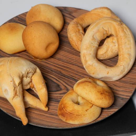Estas preparaciones tradicionales de la panadería colombiana tienen la misma base: maíz y queso Foto EL COLOMBIANO