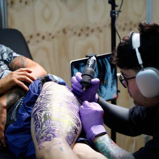 En total hay 268 stand con los mejor de la tecnología y las grandes innovaciones desde lo artístico en el mundo del tattoo. FOTO Camilo Suárez.