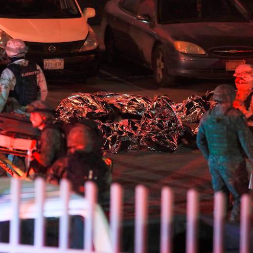 Fotografía de los cuerpos de migrantes fallecidos durante un incendio en las instalaciones del Instituto Nacional de Migración (INM), la noche del 27 de marzo de 2023, en Ciudad Juárez, Chihuahua (México). FOTO: EFE