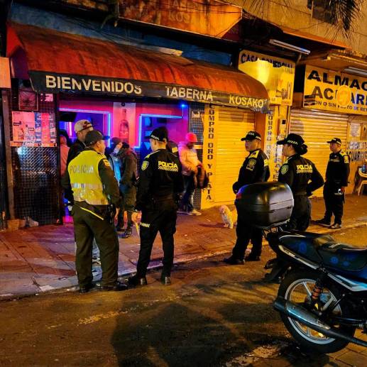 Las autoridades realizaron múltiples operativos en las zonas aledañas a Plaza Botero. FOTO: CORTESÍA
