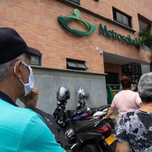 La prestación de los servicios de especialidades podría suspenderse por la falta de pago a los trabajadores. FOTO EL COLOMBIANO