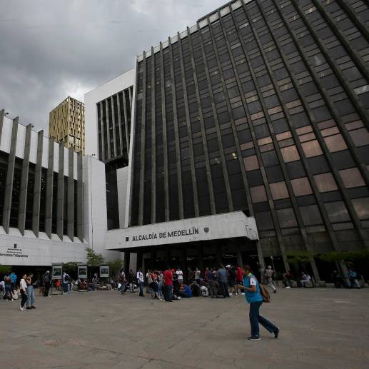 La Alcaldía de Medellín restringirá su horario de atención durante la semana mayor. FOTO: ESNEYDER GUTIÉRREZ