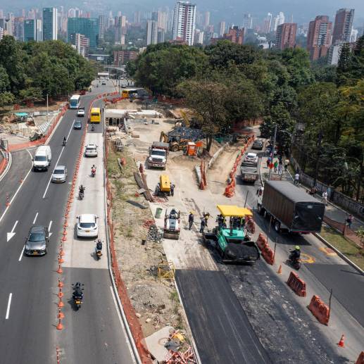El avance más visible ahora es la pavimentación de los carriles vehiculares. <b><span class="mln_uppercase_mln"> </span></b>FOTO<b><span class="mln_uppercase_mln"> Manuel saldariaga</span></b>