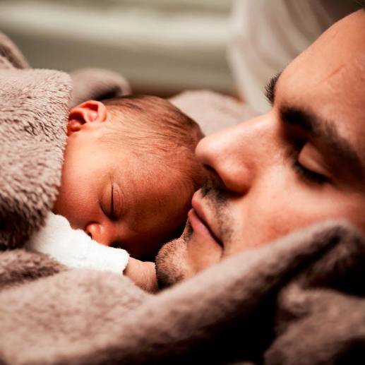 La Organización Mundial de la Salud (OMS) insiste en que dormir no es un placer sino una necesidad, y que debe hacerse al menos 6 horas al día. Foto: Pixabay