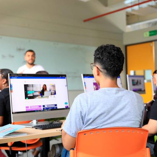Los alumnos que completen el proceso recibirán una certificación. FOTO: Cortesía Alcaldía de Medellín.