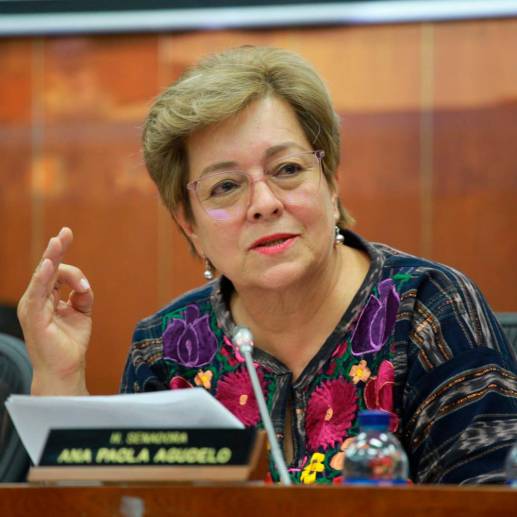 “Nos encontramos en el cónclave que venimos haciendo, con el sector empresarial en el cual ya llevamos tres días estudiando uno a uno los artículos de la reforma previendo que efectivamente sea lo mejor para el país”, Gloria Inés Ramírez, ministra del Trabajo. FOTO Archivo