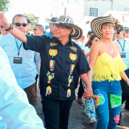 El presidente Gustavo Petro y su esposa, Verónica Alcocer,