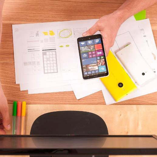La idea de la nueva versión es que la IA generativa funcione como un asistente para los usuarios del software. Foto: Pixabay
