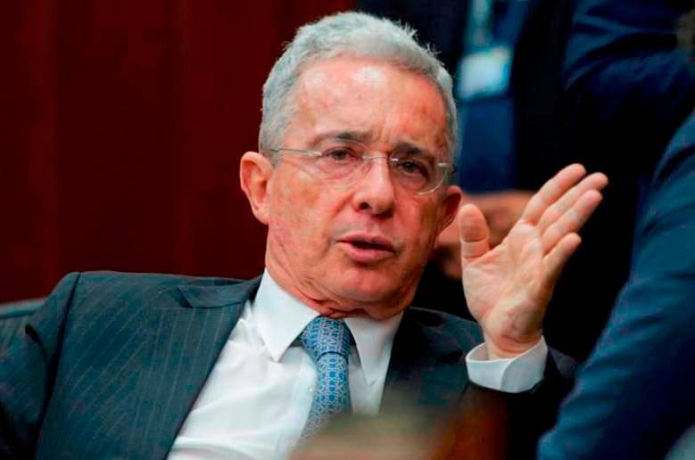 Este martes y miércoles se decidirá la preclusión de la investigación contra el expresidente Álvaro Uribe Vélez. FOTO: Colprensa