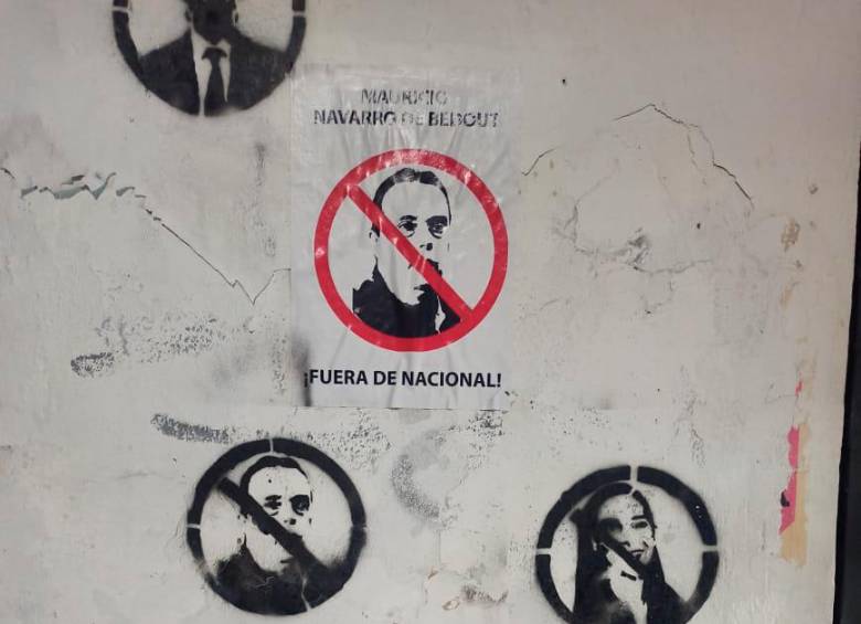 Estos mensajes también fueron escritos en las paredes.