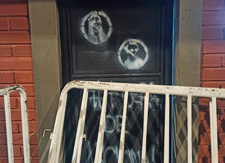 Otra de las muestras del vandalismo.