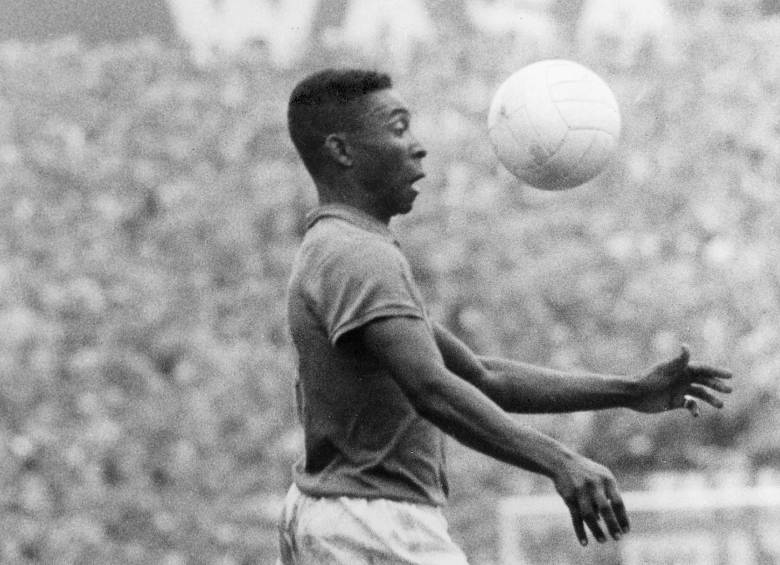 Pelé anotó 1.090 goles en su paso por el Santos. FOTO: Getty