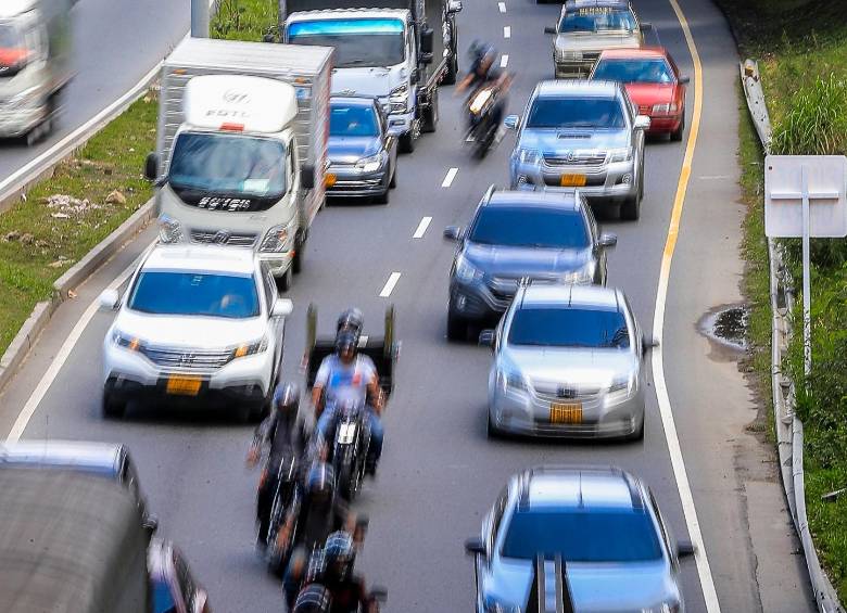 El corredor vial del río Medellín tuvo el mayor número de víctimas mortales en accidentes viales en 2022. FOTO: Jaime Pérez