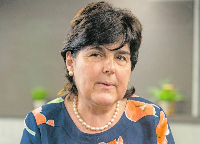 Lina Vélez de Nicholls dijo que seguiría en el cargo si la junta directiva así se lo pide. Foto: EL COLOMBIANO. 