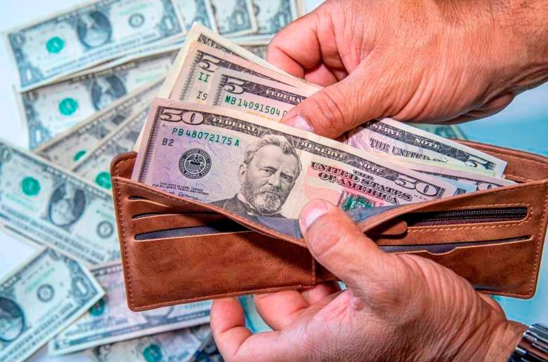 Para los expertos de Corficolombiana los factores internos habrían influido fuertemente en el dólar, lo cual se sintió con más fuerza en la segunda mitad del año pasado. FOTO CARLOS VELÁSQUEZ