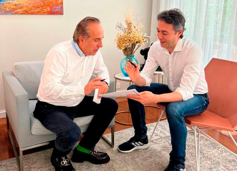El ministro Reyes fue contundente en las respuestas a Quintero. Foto: Cortesía. 