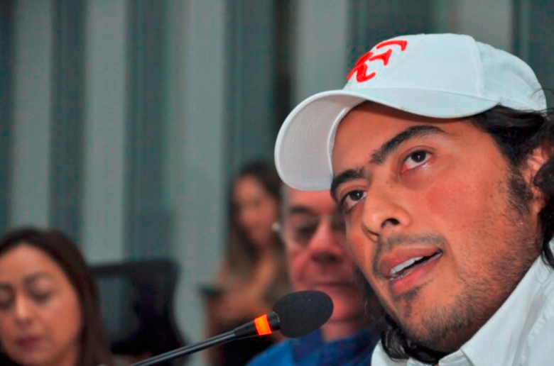 Nicolás Petro Burgos es el hijo mayor del presidente Gustavo Petro y el único de sus 6 hijos que está metido en la política. Petro Burgos mueve las alianzas del Pacto Histórico en el Atlántico y actualmente es diputado en ese departamento.