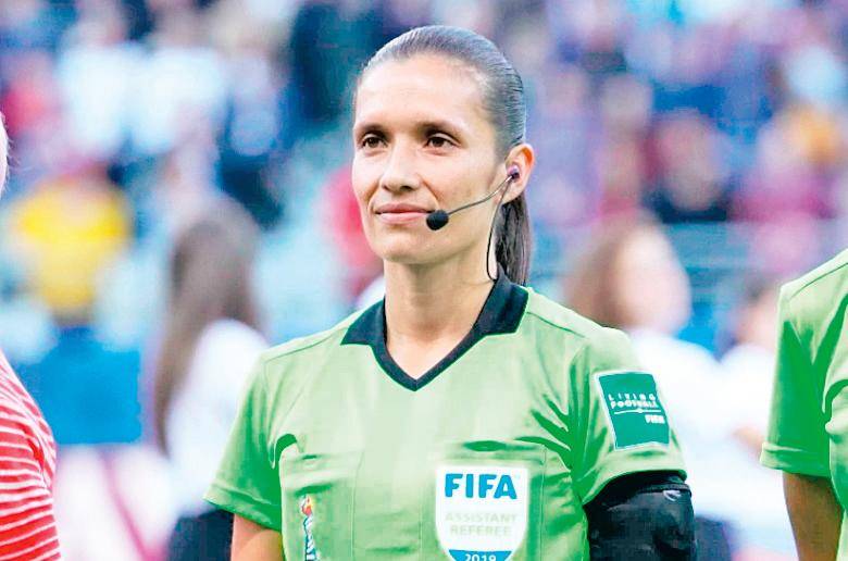 Mary Blanco hizo parte de la terna arbitral de la final del Mundial Femenino Sub-20 de Costa Rica en 2022, entre España y Japón. La acompañaron las venezolanas Emikar Calderas y Migdalia Rodríguez. FOTO GETTY