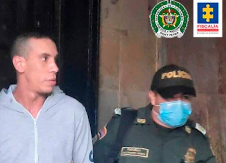 Andrés Felipe Zapata Castrillón (izquierda) ya tenía varios procesos en su contra por el delito de hurto calificado y agravado. FOTO: CORTESÍA