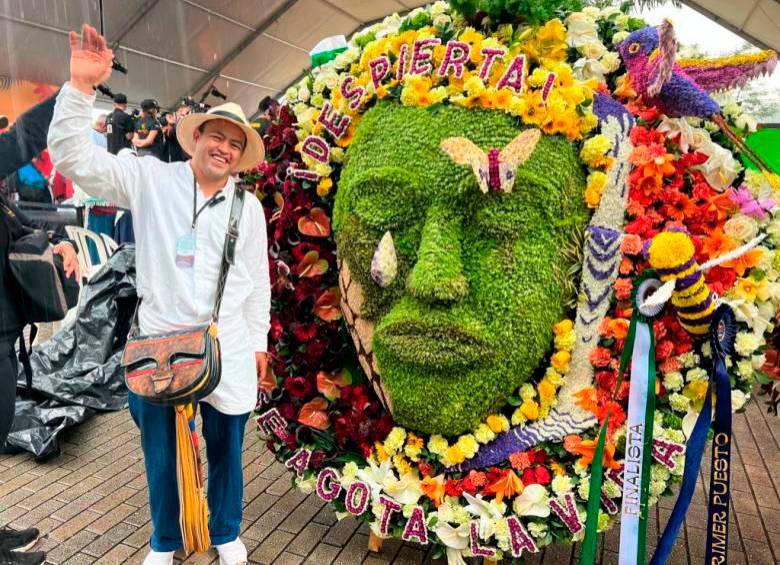 Fabián Atehortúa Hincapié de la vereda El Cerro es el ganador de la categoría Artística. FOTO: Alcaldía de Medellín