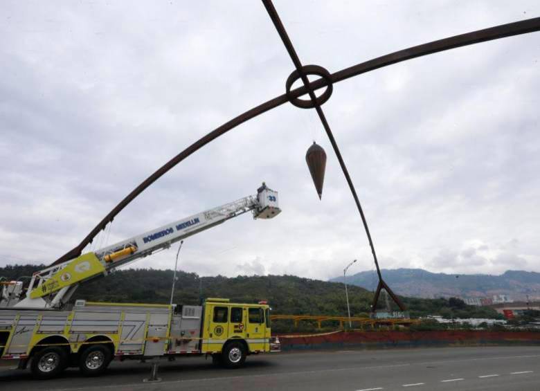 La estructura será intervenida para posteriormente volverla a instalar. FOTO: ESNEYDER GUTIÉRREZ
