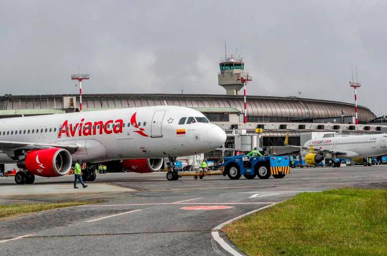 Avianca está estudiando las condiciones de la Aerocivil a su proceso de integración con Viva. FOTO JUAN ANTONIO SÁNCHEZ