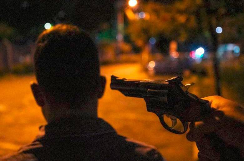Dos ladrones atracaron una peluquería donde les cortaban el cabello. FOTO: Camilo Suárez