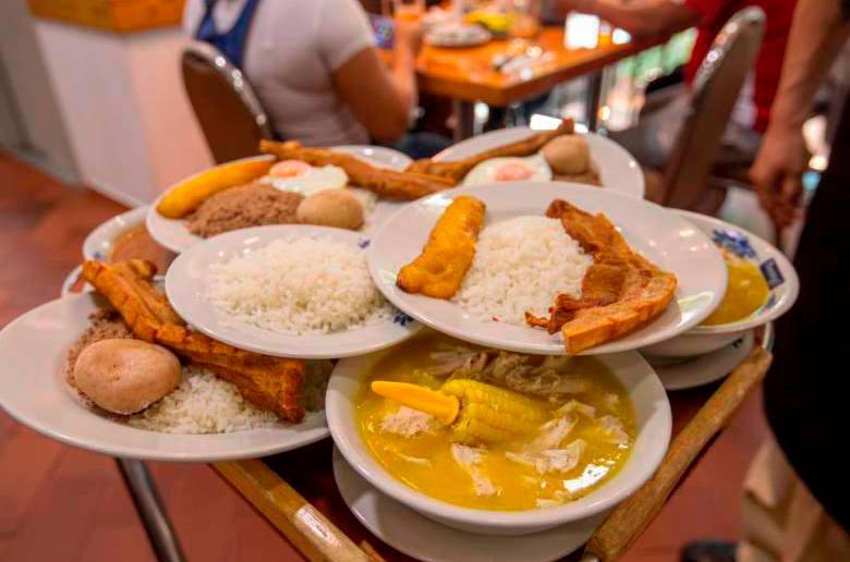 A febrero, la división de Alimentos y bebidas no alcohólicas registró una variación anual de 24,14%, siendo esta la que más pesa en el bolsillo de los colombianos. FOTO CARLOS VELÁSQUEZ