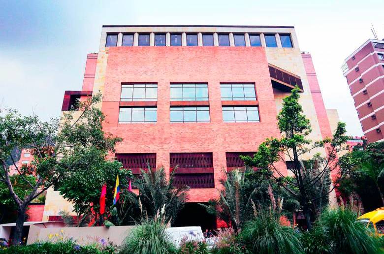 El exclusivo Club El Nogal tendrá que pagar una multa de 2.300 millones de pesos por la muerte de un empresario extranjero que falleció al parecer por filtraciones de gases a través de los ductos del club FOTO: Archivo