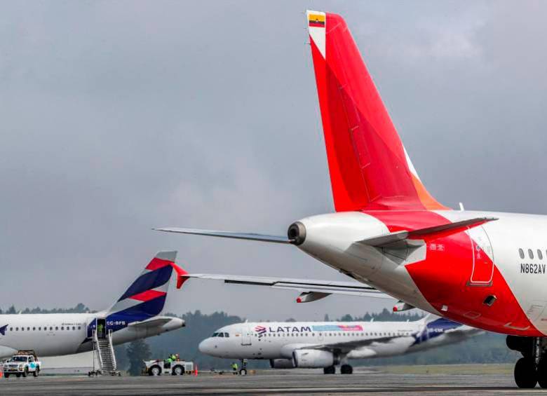 Planes taking off and landing at Medellin airport