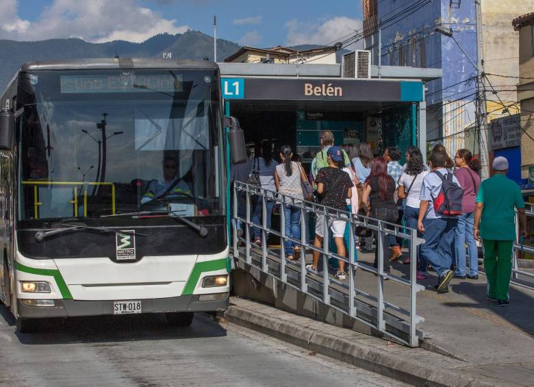 Los ajustes tarifarios en el sector transporte durante el primer mes de este año impulsaron al alza la inflación, llevando el indicador a 1,78%. El dato también reflejó las alzas de la gasolina. FOTO el colombiano