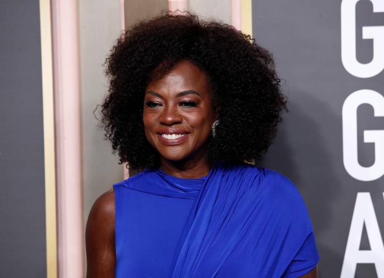 Viola Davis llegó con un traje azul. FOTO Efe