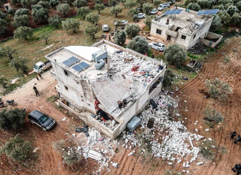 Al-Qurayshi se inmoló rodeado de su familia en Idlib, Siria, después de casi dos horas de enfrentamientos FOTO GETTY
