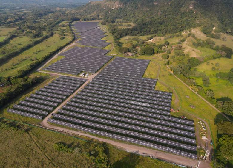 Estas plantas fotovoltaicas forman parte de un grupo de proyectos de generación de 37 MWp que producirán en total 69 GWh al año de electricidad renovable. Foto: Cortesía