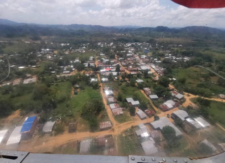 Los campesinos esperan que se les brinden ayudas humanitarias hasta que puedan retornar a sus territorios. FOTO: Cortesía.