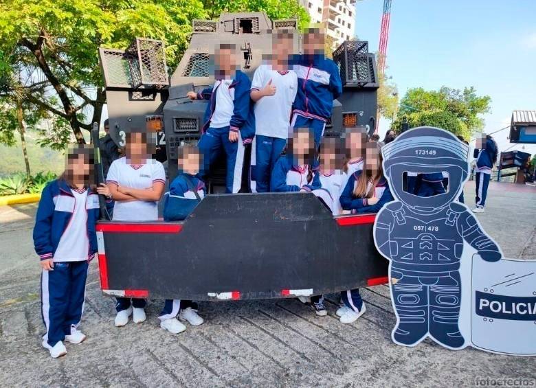 Durante la actividad, los niños y niñas también recibieron charlas sobre convivencia escolar. Expertos en infancia no ven con buenos ojos la metodología de esta actividad. FOTO Cortesía