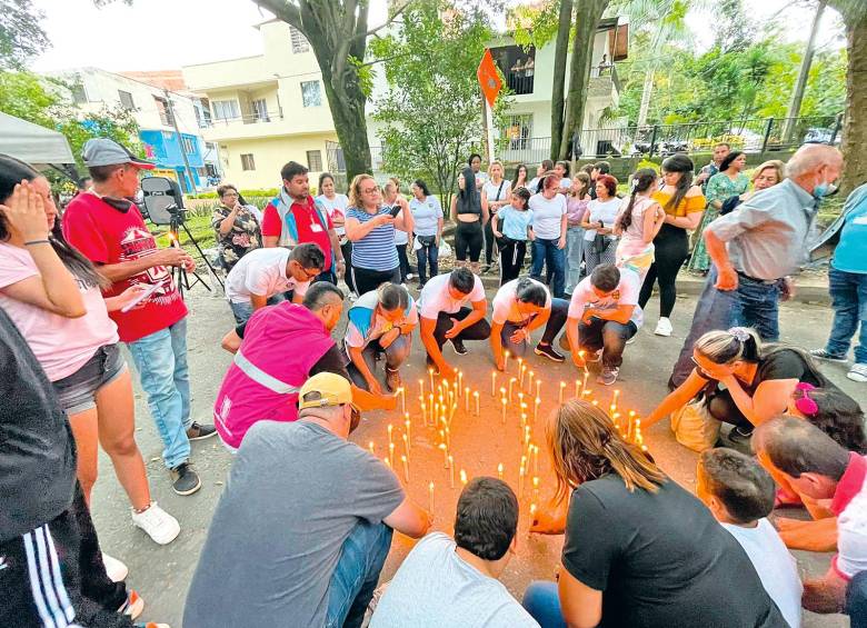 La comunidad ha hecho varios actos simbólicos para protestar contra las agresiones. FOTO Cortesía