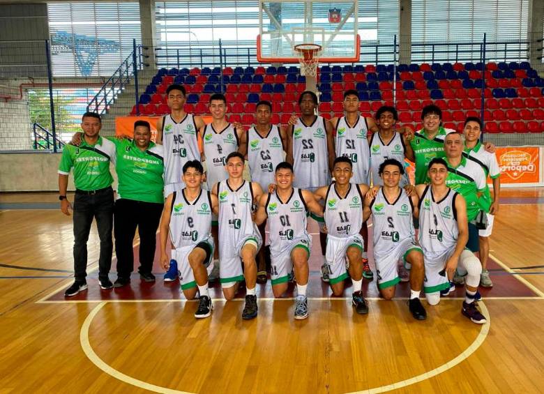 Este es el grupo masculino que logró el título en el clasificatorio disputado en Santa Marta. FOTO CORTESÍA LIGA 